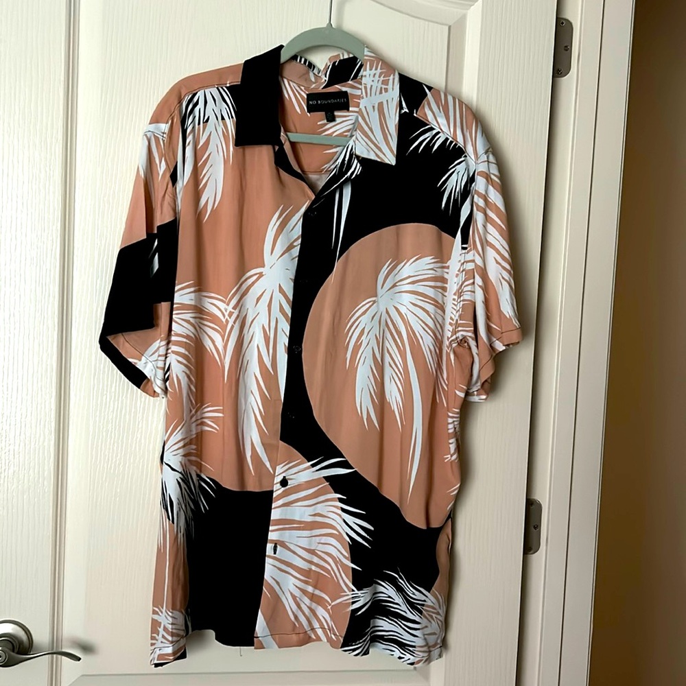 💥No Boundaries Shirt - Size 2XL💥